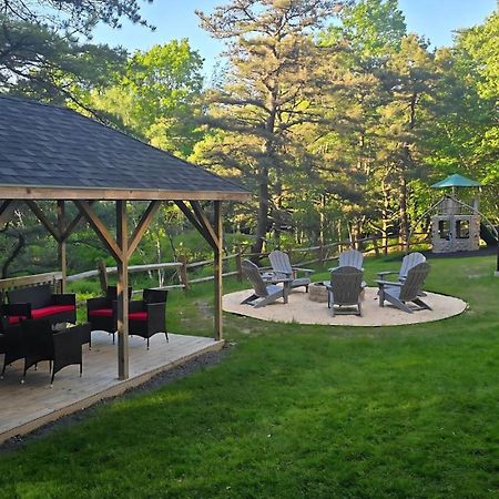 Peaceful Pocono Home With Hot Tub, Gym, & Office Long Pond Esterno foto