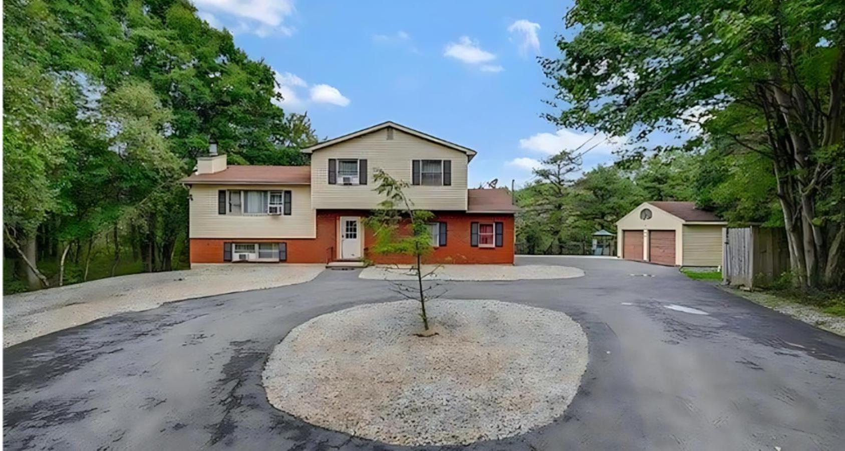 Peaceful Pocono Home With Hot Tub, Gym, & Office Long Pond Esterno foto