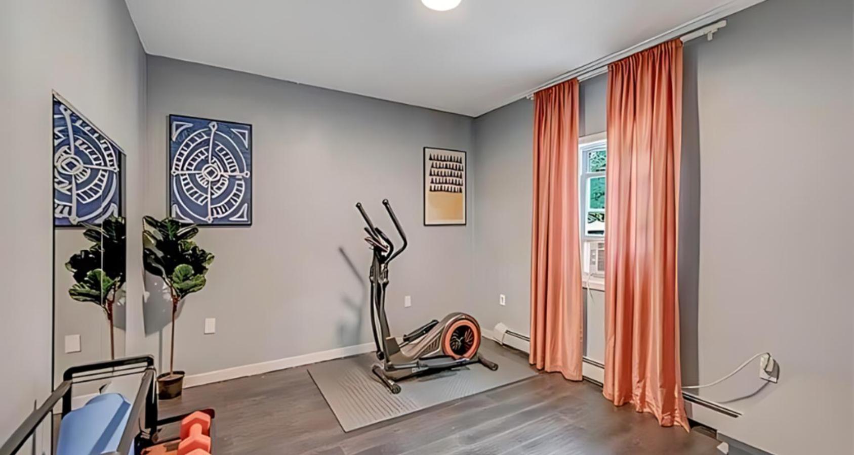 Peaceful Pocono Home With Hot Tub, Gym, & Office Long Pond Esterno foto