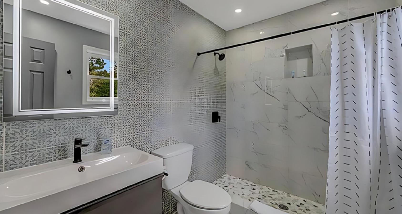 Peaceful Pocono Home With Hot Tub, Gym, & Office Long Pond Esterno foto