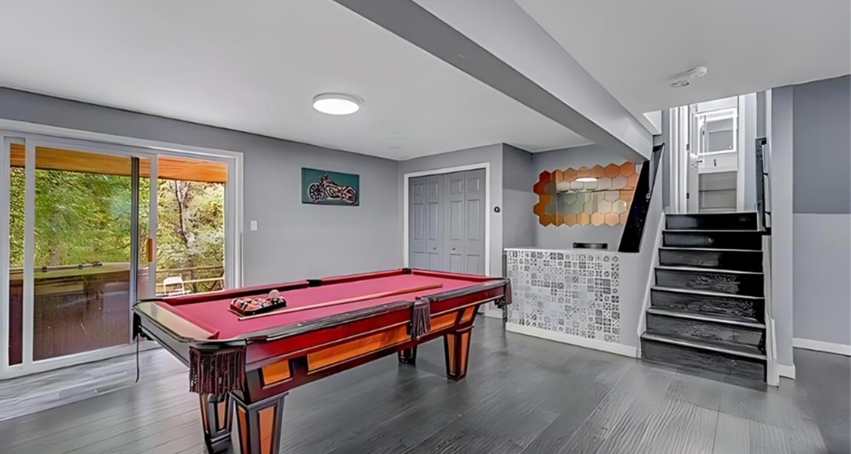 Peaceful Pocono Home With Hot Tub, Gym, & Office Long Pond Esterno foto