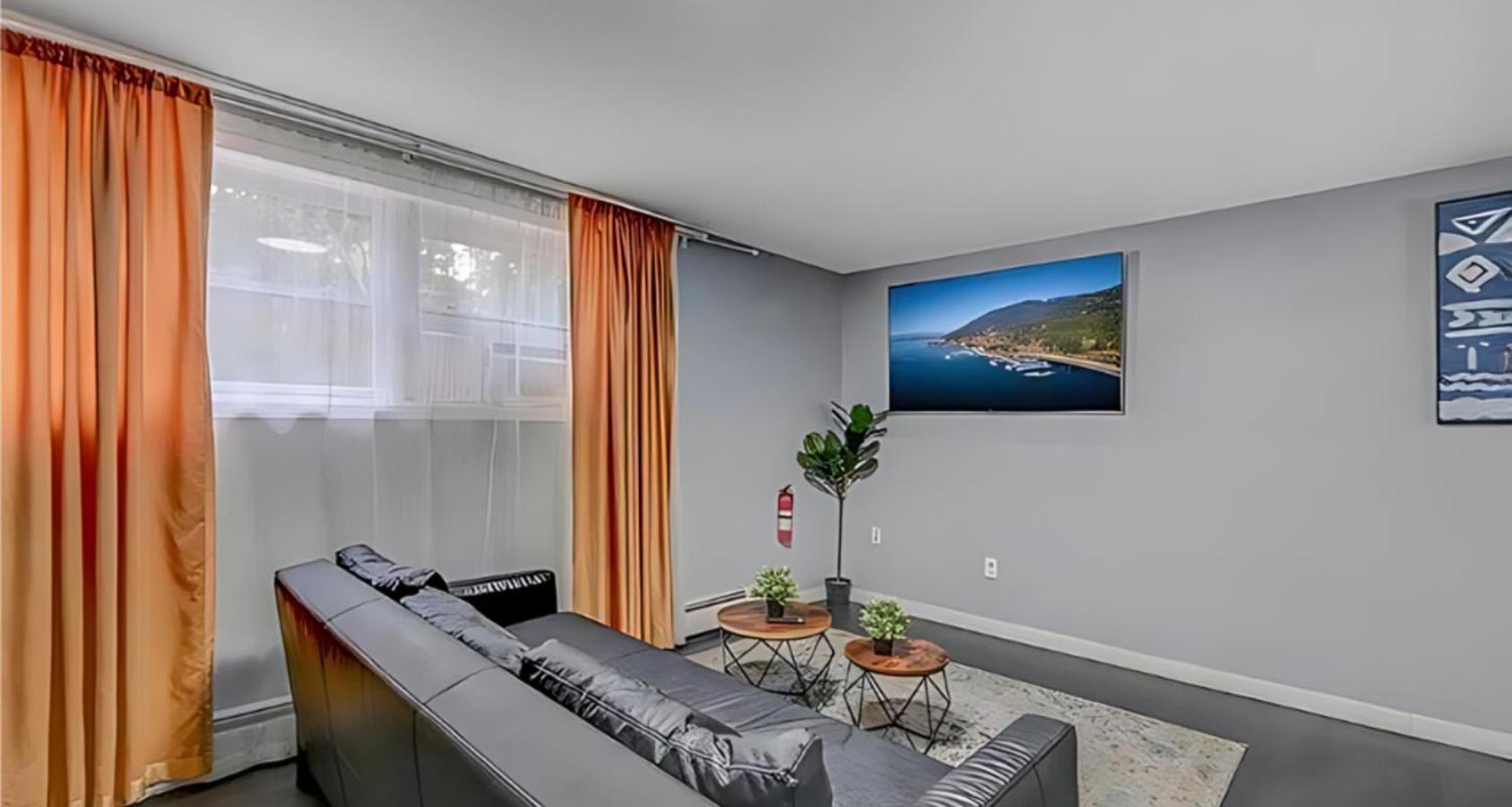 Peaceful Pocono Home With Hot Tub, Gym, & Office Long Pond Esterno foto